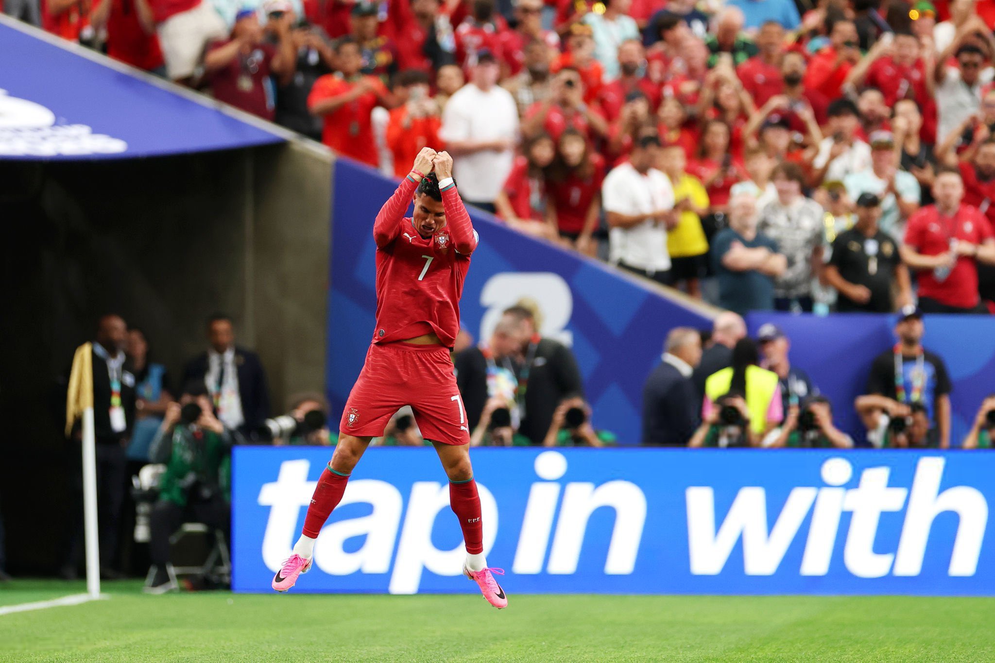 Ronaldo's Brace Powers Portugal to 5-0 Rout of Uzbekistan